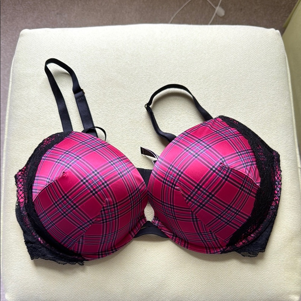 Victoria’s Secret Very Sexy Push Up Bra